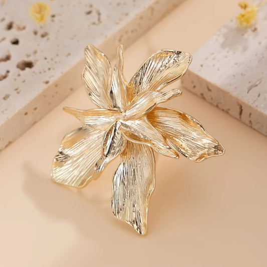 🌸 Bague à Deux Couches avec Grande Fleur – Audace et Féminité ✨