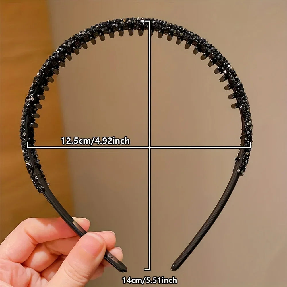 :  💎 Bandeau en Strass Denté – L’éclat qui tient en place ✨