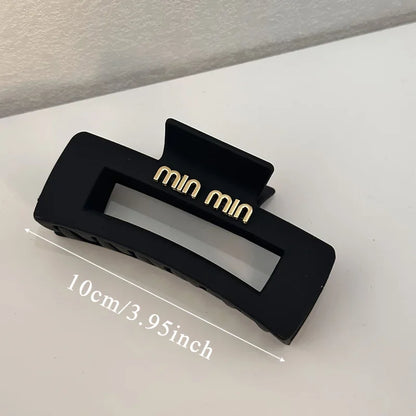 💫 Pinces à griffes en acétate – L’accessoire qui transforme ton look en un clin d’œil